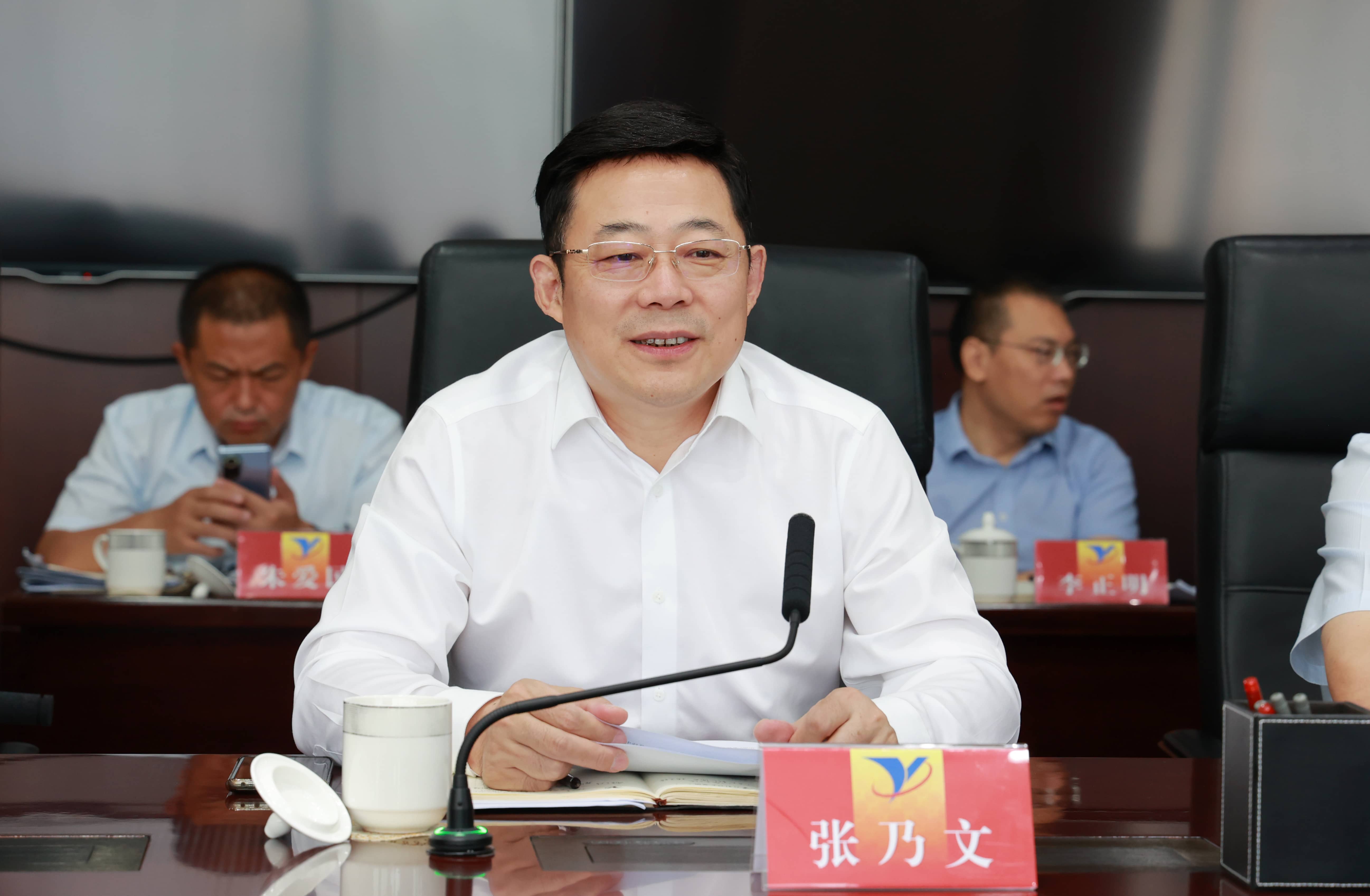 市人大常委會(huì)副主任顧云嶺率隊(duì)調(diào)研集團(tuán)國(guó)有資產(chǎn)管理情況2-tuya.jpg
